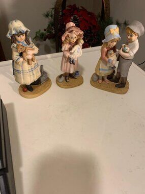 Lot of 3 Jan Hagara Porcelain Figurines - LOT96-29-4